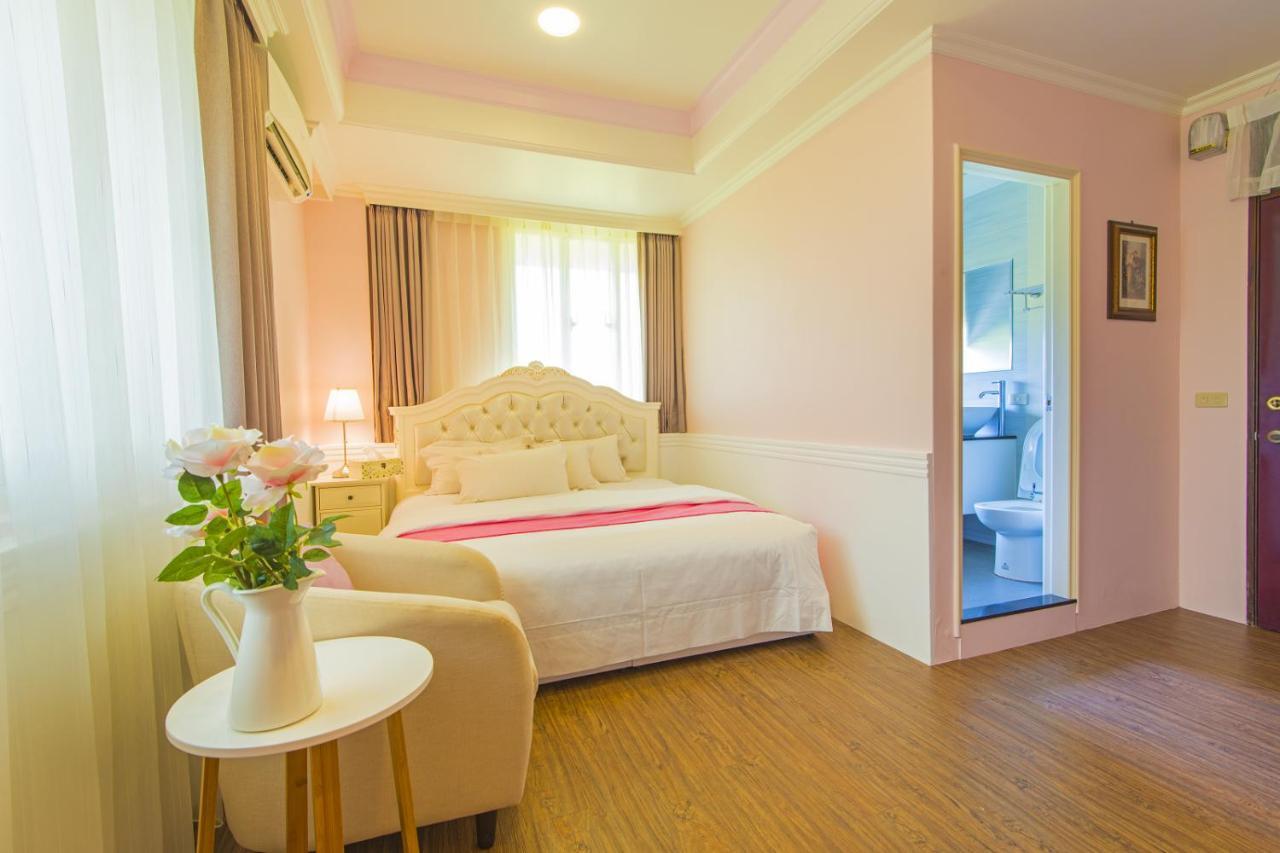 לינה וארוחת בוקר ג'יאושי Yunju House חדר תמונה