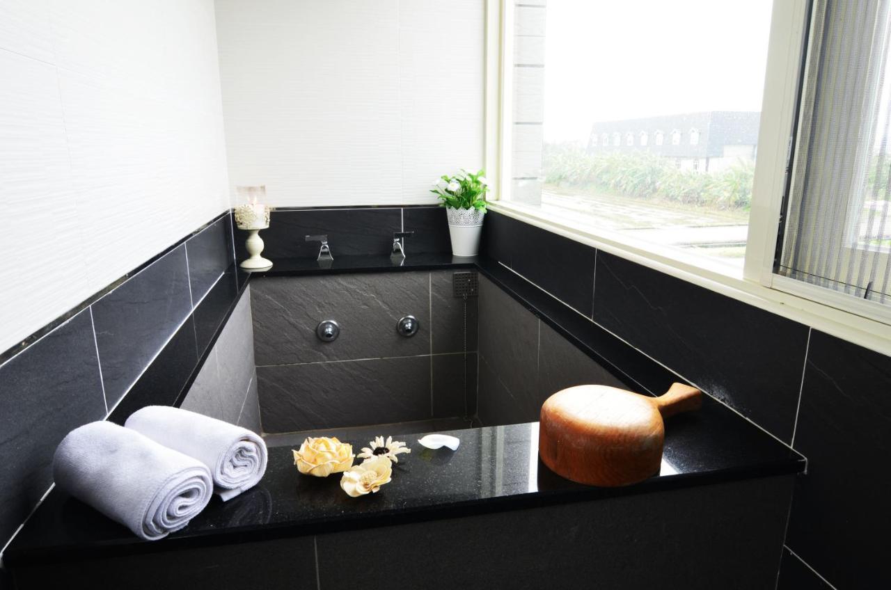 לינה וארוחת בוקר ג'יאושי Yunju House מראה חיצוני תמונה